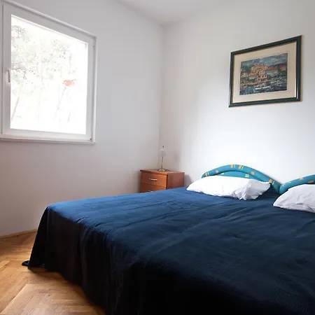Tajana Apartment *
